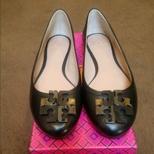 NEW Tory Burch Lowell black leather flats. Sz 9